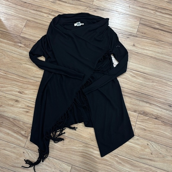 Love Stitch Tops - Black Long Sleeve cross sweater
